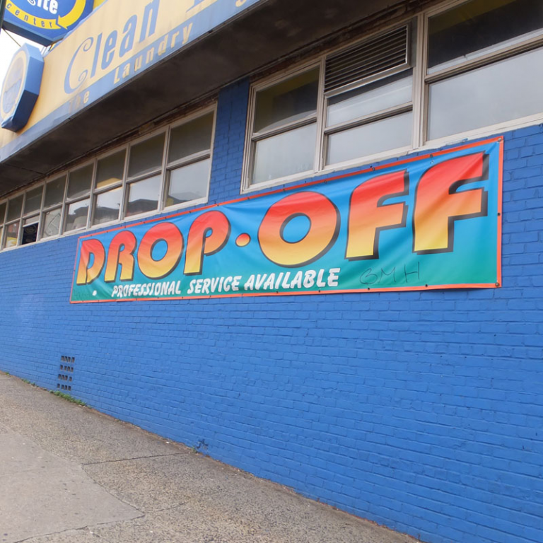 3 Benefits of Vinyl Sticker Printing Mega Format